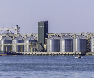 Water barge 