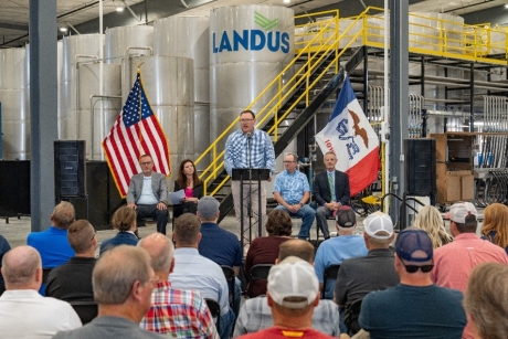 Landus Boone Ribbon cutting